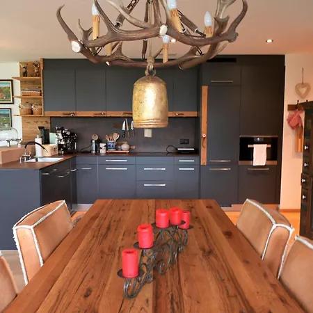 Eden Mountain Resort- Karola * Arosa
