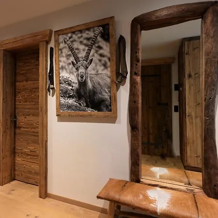 Eden Mountain Resort- Karola Apartment