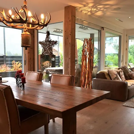Eden Mountain Resort- Karola Apartment Arosa