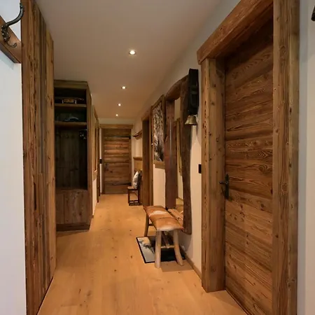 Eden Mountain Resort- Karola Arosa